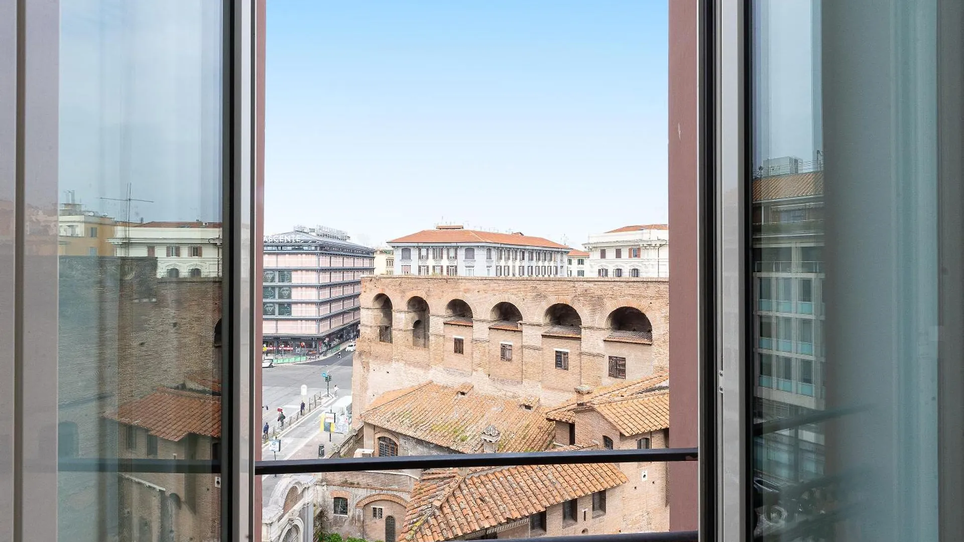 Amazing Piazza Fiume Apartment Rome 0*,  Italy